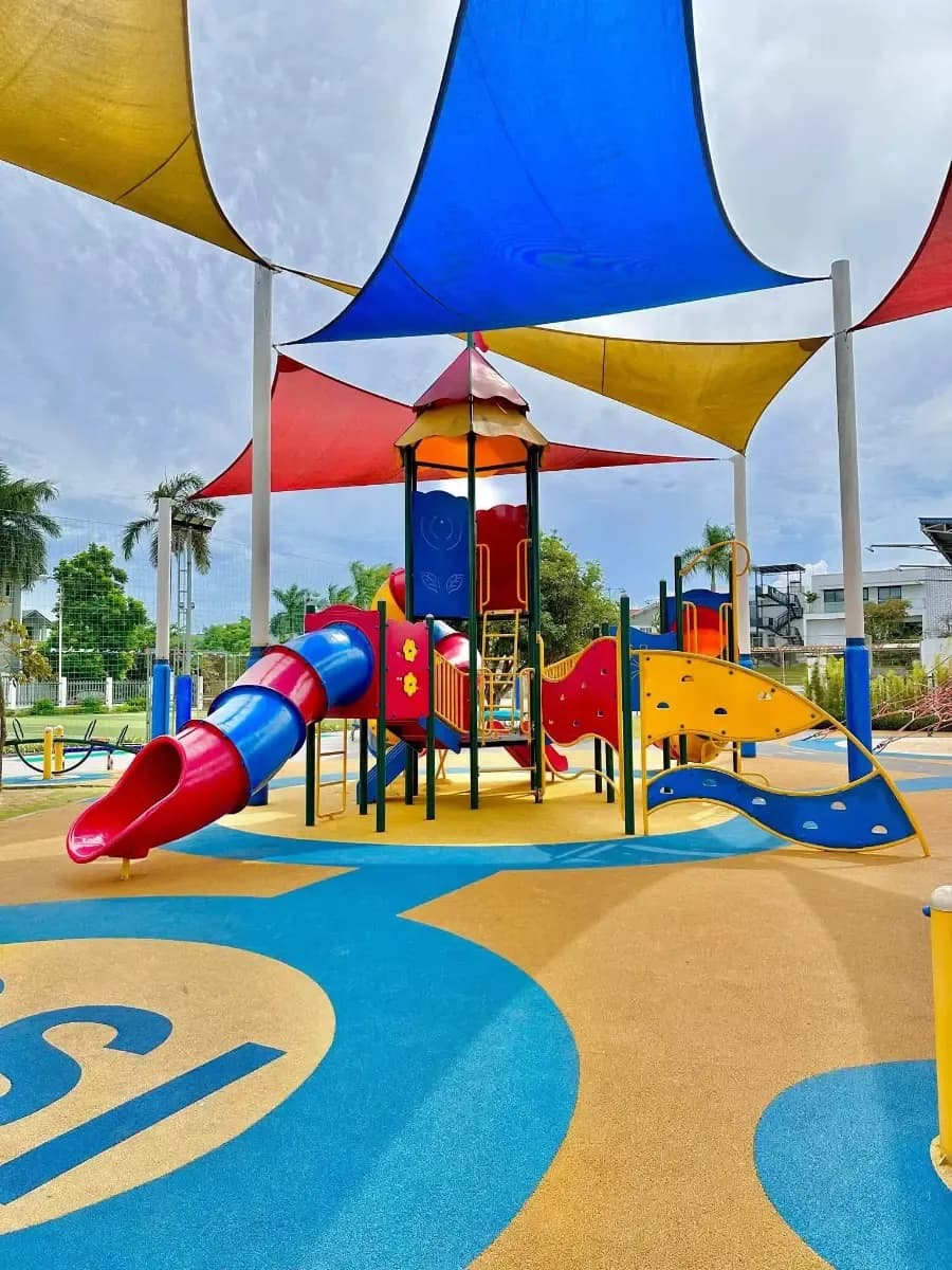 EPDM Rubber Flooring Manufacturers in India - Buy/Sell in Mumbai (Image 1)