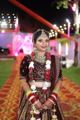 Bridal Makeup Artist in Lajpat Nagar Delhi | Pooja Paliwal Make-up Artist - Services in Delhi (Image 1)